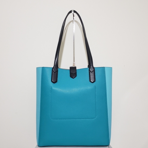 NWT! MICHAEL KORS CASSIE COLORBLOCK LEATHER TOTE - Picture 2 of 14